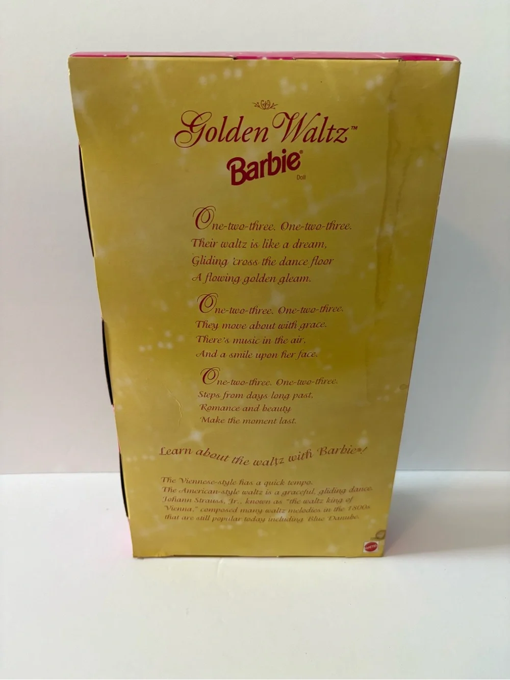 Barbie trim purse includes